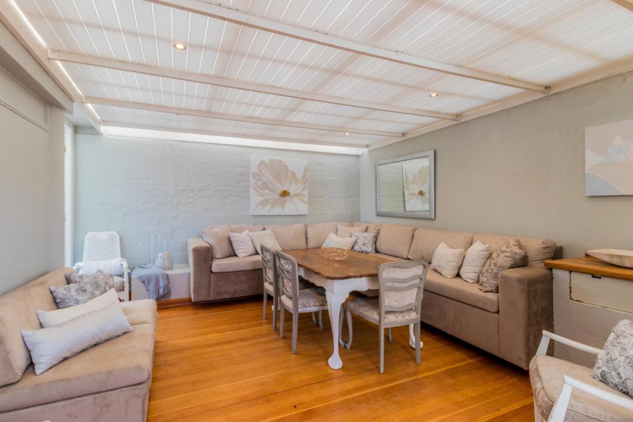 White Waves Beach House 布鲁堡史特兰 外观 照片